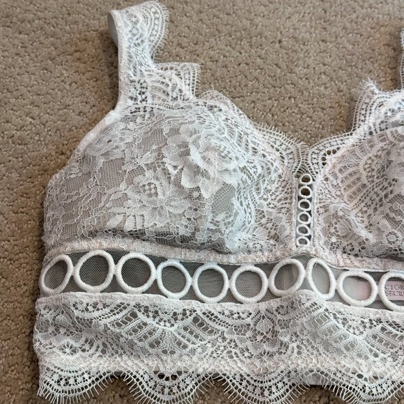 Victoria's Secret Dream Angels Lace Crochet Bralette White Nude Sexy Boho MEDIUM - Picture 3 of 12